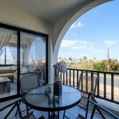 Apartment Family & Friends Flat Paralimni